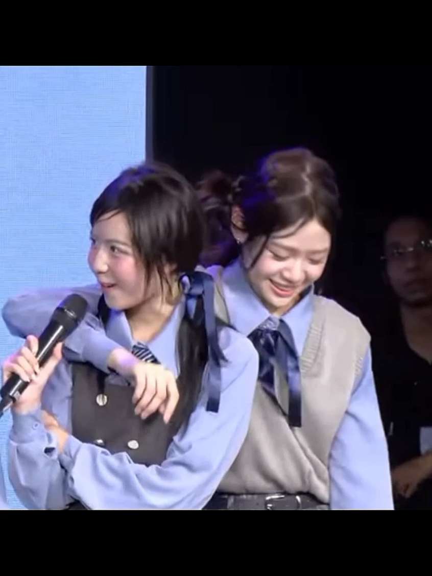 ลงใหม่ ( #grapebnk48 #blythebnk48 #กายเบ้บ #fyp )