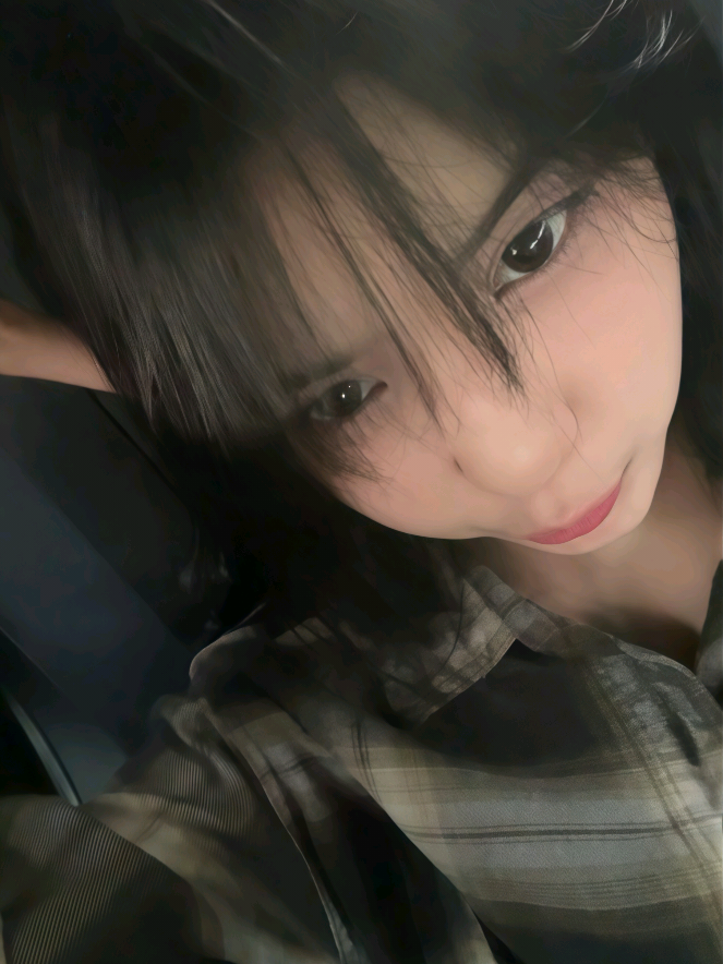 gelar sebagai member termuda mu udah selesai dek🤣 #trishajkt48 #jazzlyntrisha #jkt48newera #jkt48 #fyp 