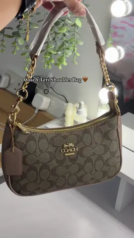 soo gorgeous 😫 #coach #purse #coachbag #coachteri #shoulderbag 