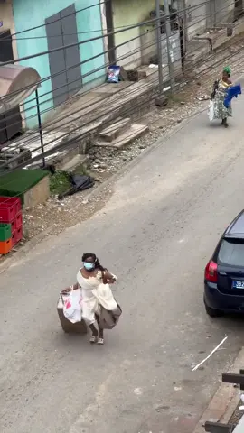 La mariée même est degba a cause de la marche son mariage s’inquiète 
