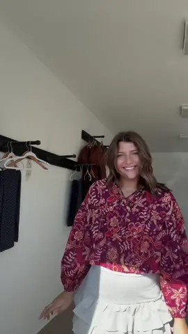 The floral top !! #Love #getitbeforeitsgone #creatorsearchinsights #newdrop 