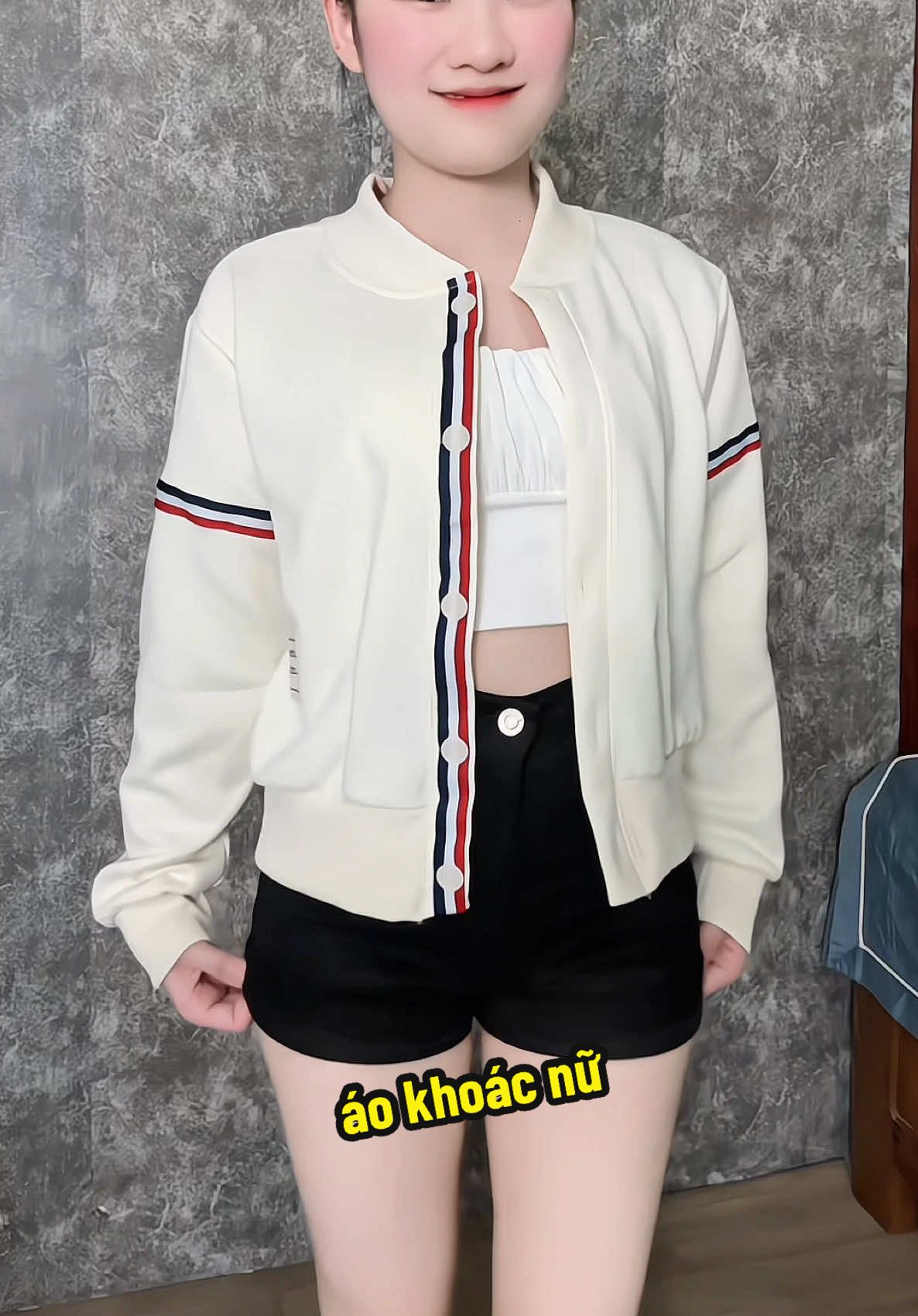 áo khoác nữ bomber #aokhoac #aokhoacbomber #thoitrangnu #xuhuong #emmoday🍀 