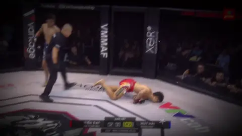 Huy hải hạ knock out kỹ thuật Tiến Đạt , võ sĩ boy phố nhận thất bại đầu tiên tại lionchampionship #lc27 #lionchampionship2025 #votiendat