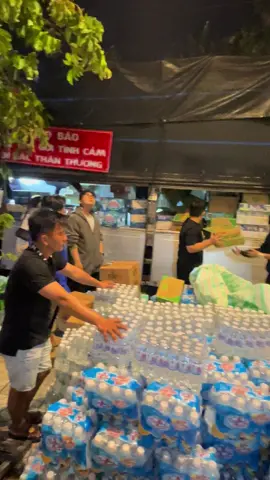 #hashtag #xuhuongtiktok #viral #doicuunangcantho Nét đẹp lao động cứu trợ THÁI NGUYÊN