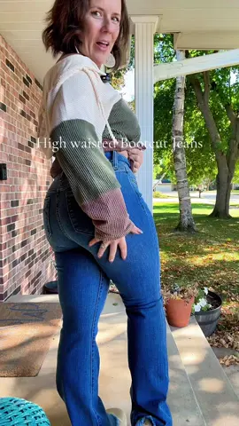Highwaisted bootcut jeans Judy blue jeans #highwaistedshorts #bootcutjeans #stretchyjeans #jean #tiktokshopblackfriday 