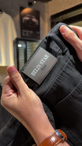 Ang ganda ng black pants na ‘to. Di ka magsisisi sa quality nito👌🏻 checkout na! #pants #denimpants #blackpants #pantsoutfit #OOTD 