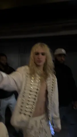 i <2 my white tiger #2hollis #nyc #natesib 