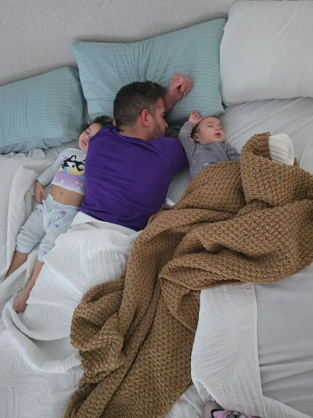 EH AQUI POR QUE LLEGONTARDE SIEMPRE🤣. HIALEAH ABRE 10 AM Y SW 10 AM TAMBIÉN 