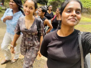 Short vlog 😂  #foryou #කිරිඇල්ල #trending #travel #friendship 