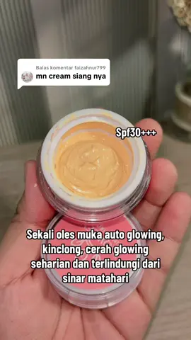 Membalas @faizahnur799 langsung cobain cream siang hiqween, muka terlindungi dari sinar uv, flek tersamarkan , muka cerah, glowing seharian dan terindungi dari sinar uv #hiqween #daycream #creamsiang #whiteningcream #creamglowing 