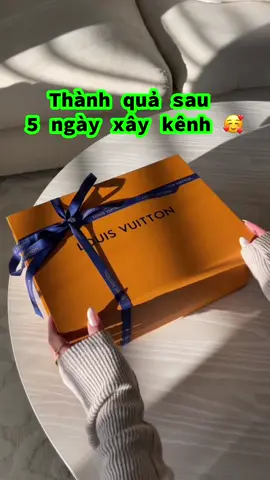 Cảm ơn mọi người đã thương xe trà chanh nhỏ giữa Sài Gòn 🍋 Mong được nhiều người biết đến hơn nữa, để mình có thêm động lực cố gắng mỗi ngày 🌿 xe em bán cố định ở 458 Tân Sơn Nhì, Tân Phú, từ 18h-23h ạ#ngaydauxaykenh #ngaydauxaykenhtiktok #24hxaykenh #trachanhtuoi #khoinghiep 