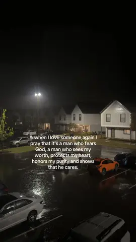 Love rainy days #Godstiming #jesuslovesyou #waiting 