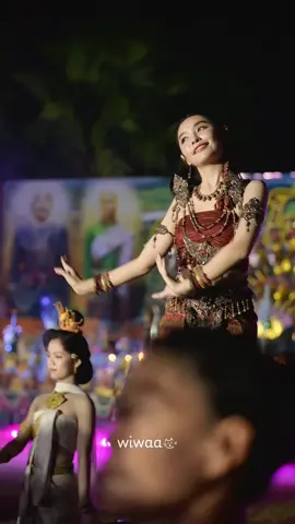 สวยมาก เหมือนลอยได้ #AL1stWorldKhamchanod #lookkaewkamollak #ลูกแก้วกมลลักษณ์  #foryou #fyp 