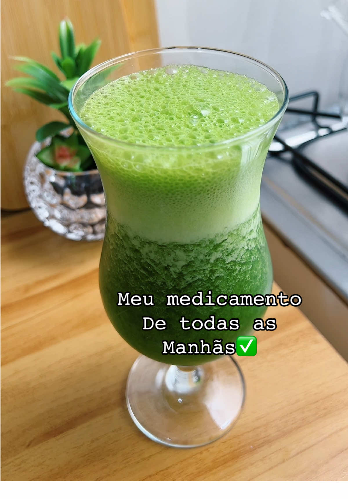 Meu medicamento de todas as manhãs! (Detox natural) #saude #dieta #detoxnatural #sucodetox 