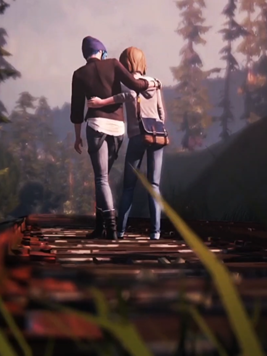 Happy October 11th                                    sc : lifeisscenepacks                                   #lifeisstrange #lis #maxcaufield #chloeprice #pricefield @Life is Strange 