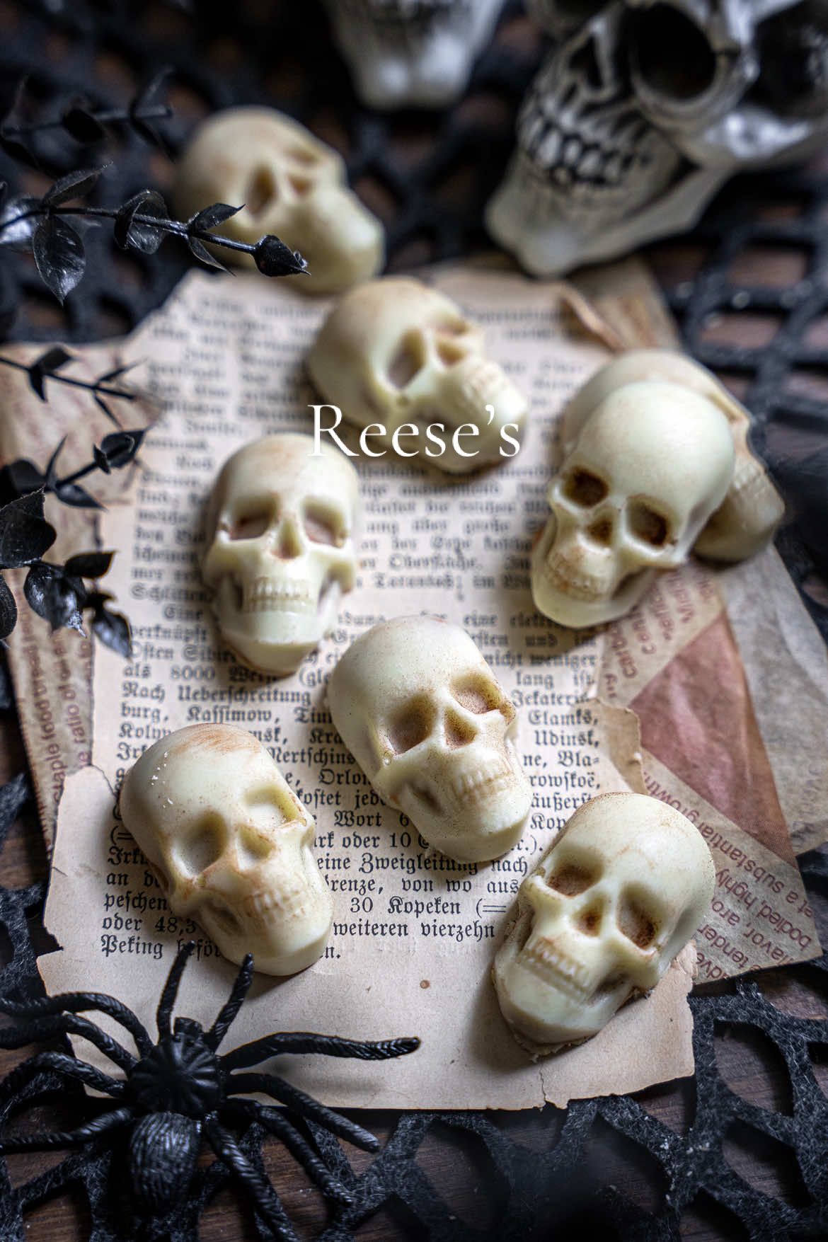 💀☠️  #halloween #skull #reeses #peanutbutter #halloweendecor 