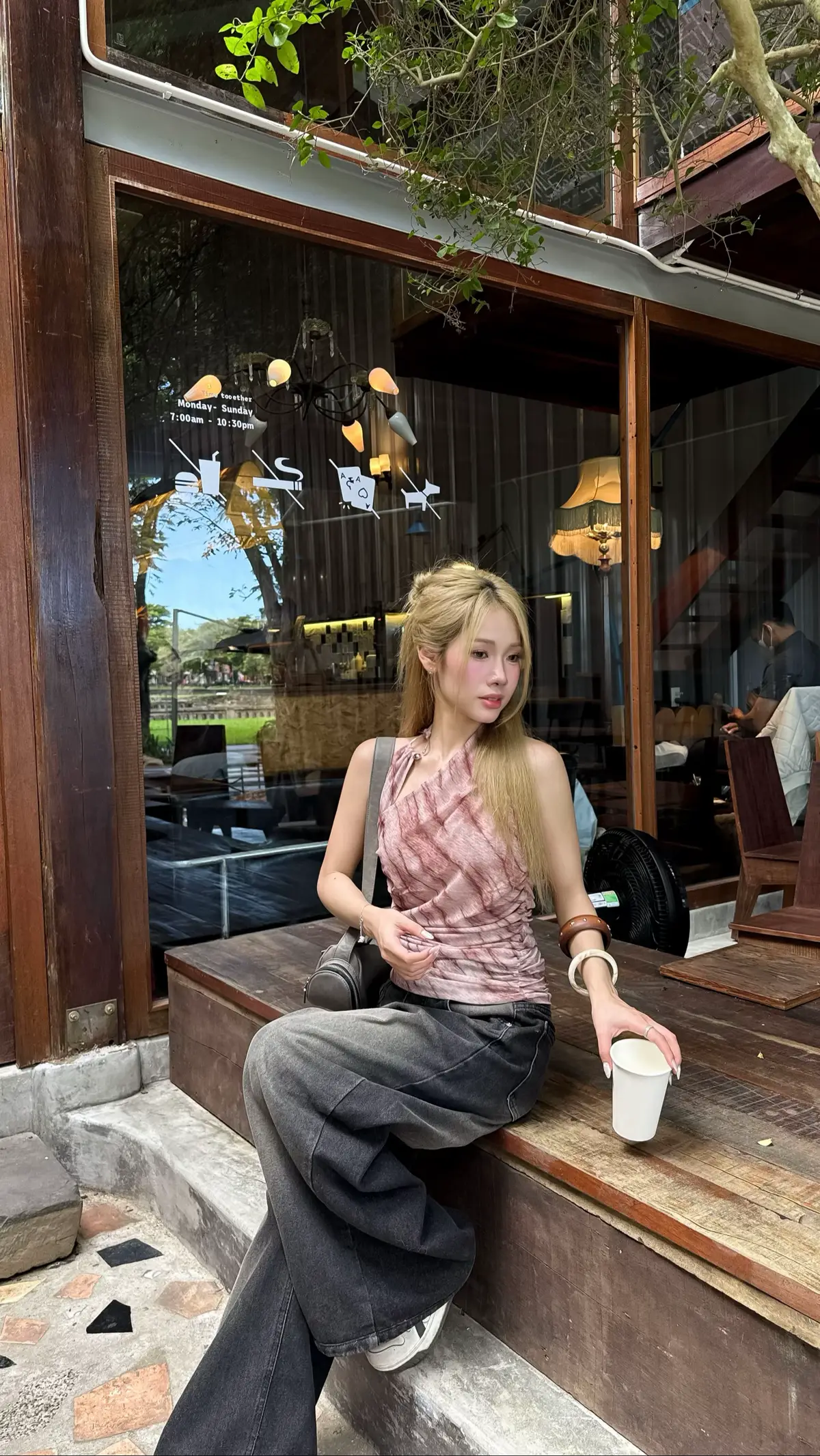 #coffee #OOTD #hue #xh 