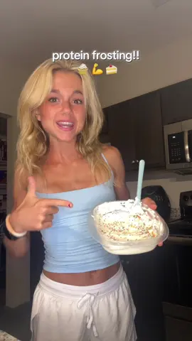 super easy protein frosting, or icing! I’m not sure what the difference is ahhahah! What do yall like better an actual cake or the frosting that is on it?💞 Use code “Louise” on @Legion Supplements to save!!!  #proteindessert #frostingrecipe #icingonthecake #healthydessert #greekyogurt 