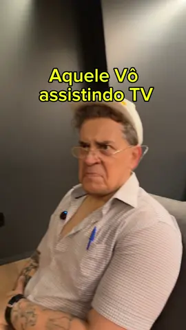 Quem conhece um avô assim? E todo avô merece conhecer e assistir o Hulu no @Disney+ Brasil com o melhor do entretenimento e conteúdos exclusivos. Prazer, #Hulu. publicidade* 