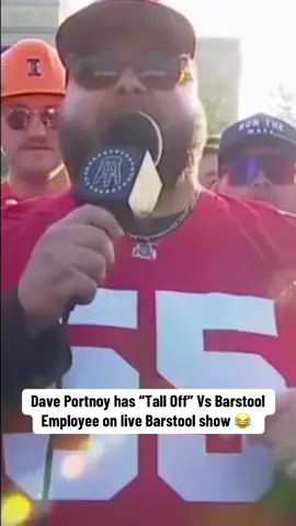 We are gonna have to go to review with @Dave Portnoy and @Big Ev for the “tall off” 😂 @Barstool CFB 