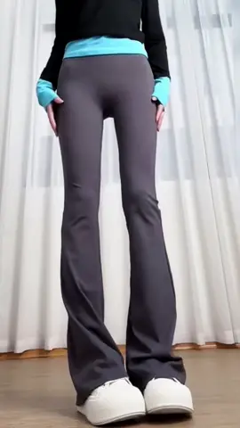 celana legging ini nyaman dipakai untuk harian santai olahraga fitness gym yoga maupun aktifitas lainnya bahan ketat melar dengan gaya cutbray kekinian dan gak bikin gerah gak nyeplak  #legging #leggingolahraga #Fitness #gym #yoga 
