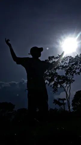 Hạnh phúc thật sự…….. là khi ta không phải gồng lên để mỉm cười😨#tâmtrạng #triêtlycuocsong #stt_buồn_tâm_trạng 