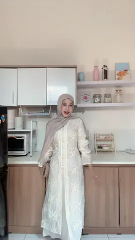 cheraya tunik restock tgl 25 Oktober yaa nanti bakal ada warna & motif baruu 😆💓 #lebaran2026 #tuniklebaran #dresslebaran #bajulebaran2026 