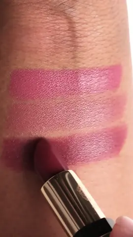 There’s a reason Luxe Lipstick shades feel so wearable—even the bold ones. Our shades are grounded in brown and balanced for real skin to enhance lips without overpowering. #BobbiBrown