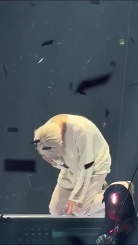 Today doyoung cried at his last concert😭😭 #doyoung #nct127 #doyoung_encore_yours #fypシ゚ 