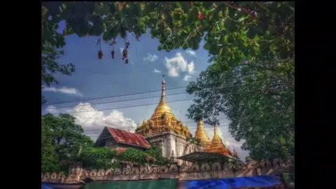 အ့သီချင်းကိုပြန်နားထောင်ကြည့်ရင်ရူးခဲ့တာတွေပြန်ပေါ်တယ်#paingsoelin #foryou #myanmartiktok🇲🇲🇲🇲 #မင်းတို့ပေးမှ❤️ရမဲ့ကောင်ပါကွာ😫 