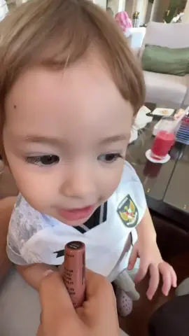 spill skincare mayi😍😭🤏 #kamari #kamariskywassink #fyppppppppppppppppppppppp 