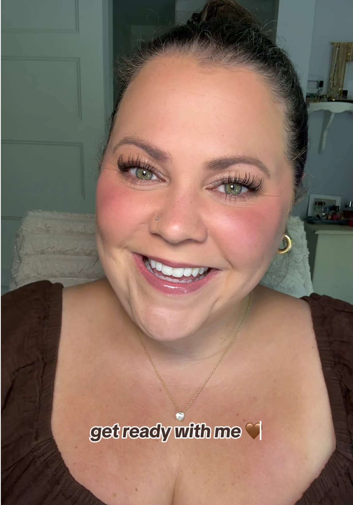 get ready with me 🤎 @e.l.f. Cosmetics @Haus Labs @Juvia’s Place @Maybelline NY @NYX Professional Makeup @Patrick Ta Beauty @loréal paris usa @Half Magic by Donni Davy  #getreadywithmemakeup #makeupgrwm #glowymakeup #makeuplook #makeupgirl 