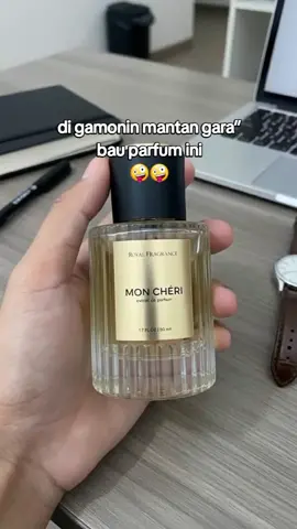 absen yg parfumnya moncheri😋#parfummoncheri 