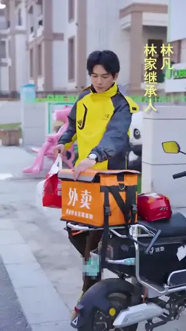 عامل توصيل 🚚 طلبات يتفاجئ بانه اغني رجل في المدينه الجزء الاول #عامل_توصيل_طلبات #الجزء_الارل 