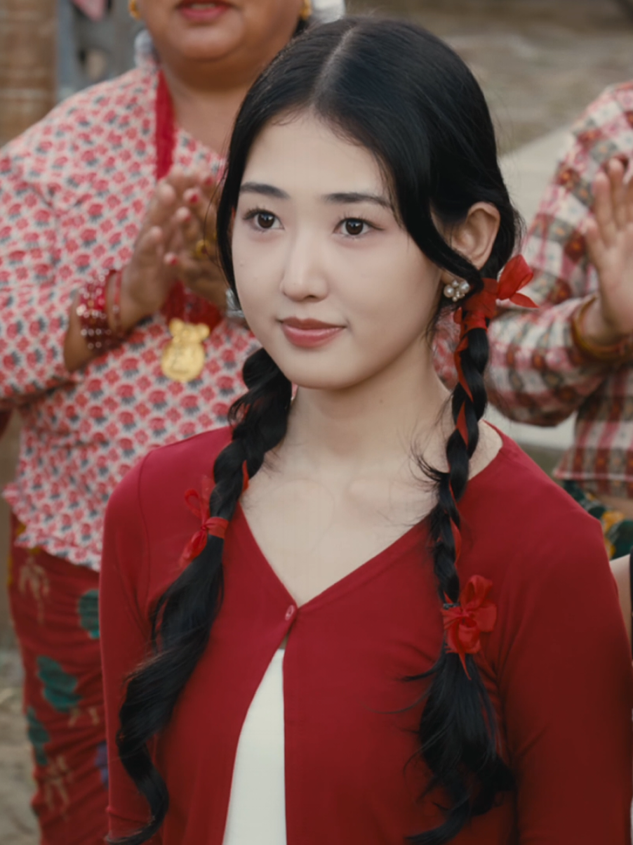 Fula tipi Siraima 🌸 #jhyalaima #keharlimbu #newsong #kendramotionpictures  #creatorsearchinsights 