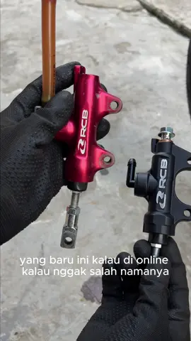Ganti master rcb dari yang grt ke yang hitam biasa, karna sudah error. Hati hati beli master rcb belakang yabg hitam, soalnya udah ada KW nya. Terus si rcb pernah post cara bedain nya, cari aja di postingan nya 