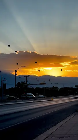 Balloons can be seen from across the city during the week of the @Balloon Fiesta ✨ This video is shot from the Bachechi Open Space, but there are several spots throughout the city where you can catch amazing views of balloons over Albuquerque. 