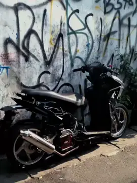 bnyk PR nya nih motor #varionistyindonesia #varioholicindonesia #trondolstyle #fypage 