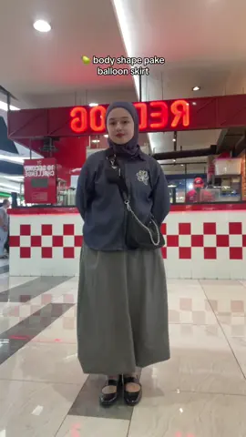 nah skrng percaya kan gue mini pashmina : sera officiel shirt : bwbyaz skirt : 3mongkis hidup lokal~~ #pearbodyshape #soufberry 