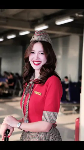 สวัสดีงับ😊💗✈️ #vz #thaivietjetair #cabincrew 