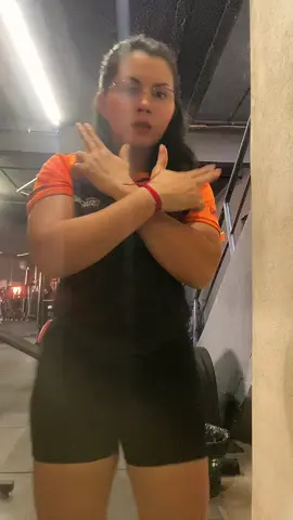 Trabalhando tá me matando. Eu: 😉#viral #foryoupage #fyp #academia 