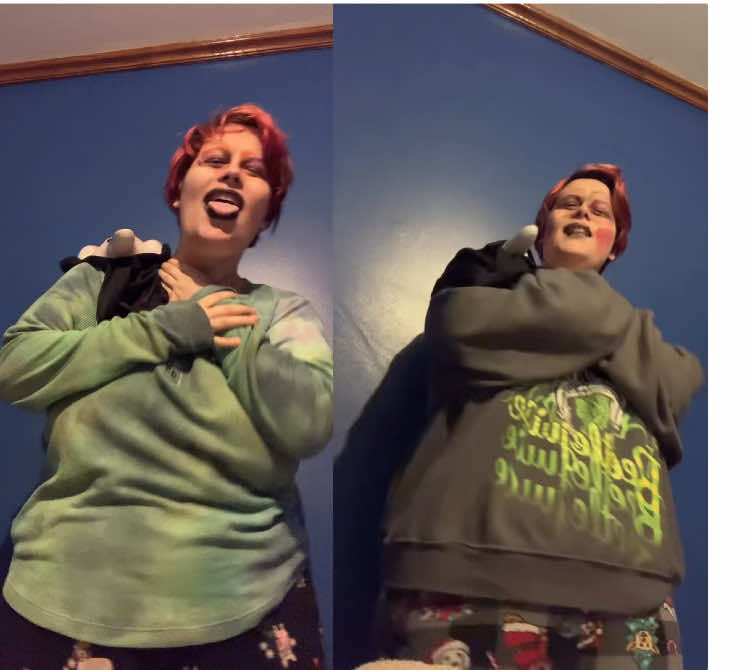 #duet with @galaxy_and_rainbow_cosplayer  Joining Valentin(Ghostface(me) to do this dance trend-Halloween Stu #StuMachercosplay #ghostfacecosplay 