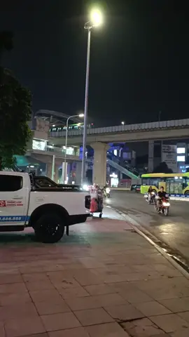 thành phần này rất rộng lớn lạc mất nhau rồi khó tìm thấy nhau lắm... #HoangĐong #hanoi #canhdephanoi #xuhuongtiktok 