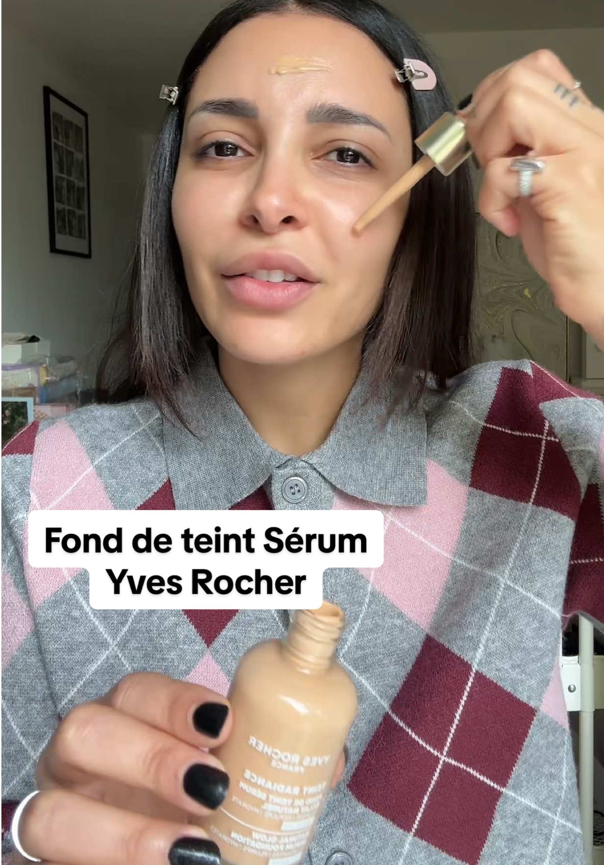 @Yves Rocher France tu ne me déçois jamais !publicité* Le fond de teint sérum Radiance est le meilleur allié au quotidien ! En plus de faire plaisir à la peau grâce à ses soins, il illumine et réveille le teint tout en ayant une belle tenue ! Gros plus pour sa couvrance parfaite ! #makeup #glowyskin #glowfoundation #teintradiance #yvesrocher 