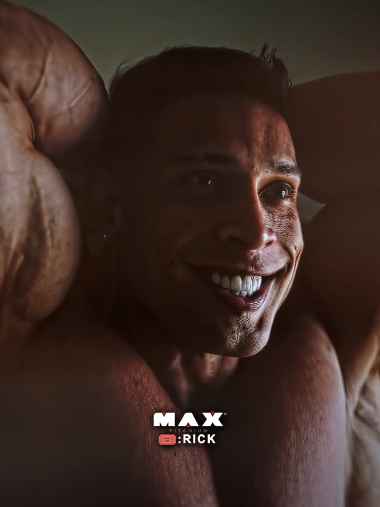 New Classic?🔥 - 🎟️ : RICK - na @maxtitaniumoficial - #4k #fyp #bodybiulding #mrolympia #mrolympia2025 #viraledit #openbodybuilding #AURA #motivation #classicphysique #ramondinopro #ramondino