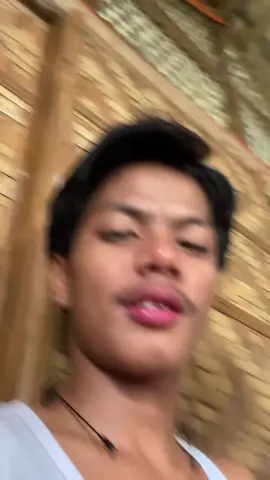 Napilitan lang sya nyn