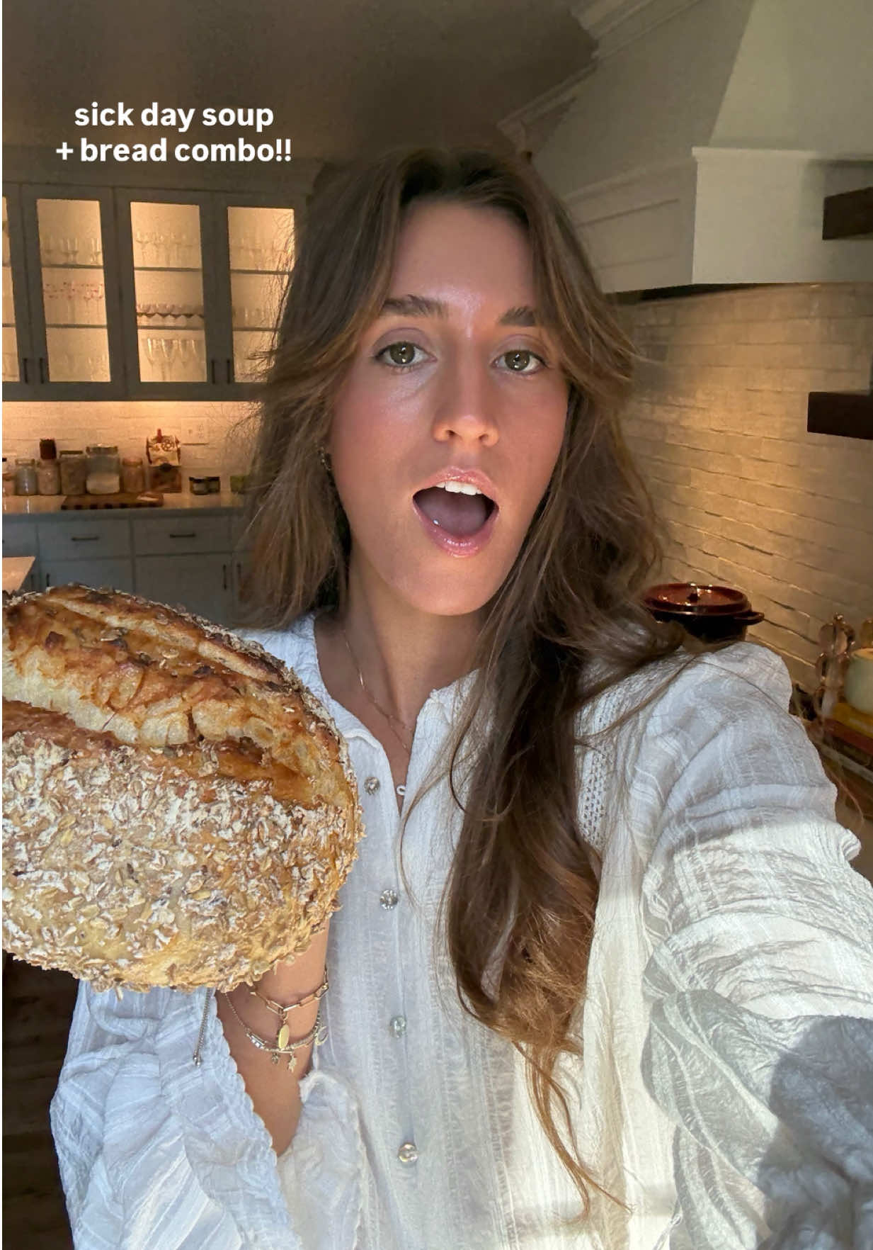 a sick day combo that didn’t disappoint 🫶🏼 this Easy Greek Avgolemono Soup is a lemony chicken and rice soup that feels so comforting when you’re sick and is VERY easy to make too 🍲  i also was craving some freshly baked Oatmeal Sourdough Bread and a Spiced Almond Pear Cake – all recipes can be found on my blog at abrightmoment.com 🫶🏼 #souprecipes #sicksoups #greekrecipes #avgolemonosoup #fallrecipes   