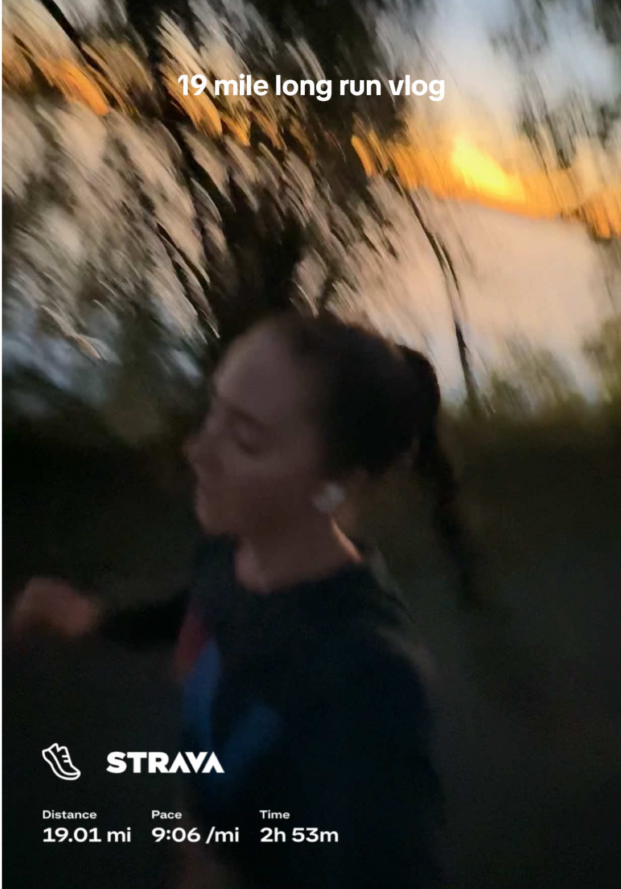 @Brett Chody chicago marathon playlist rocks 5 weeks out !!!! @Every Woman’s Marathon  #longrun #runvlog #runna #Running #mpls 