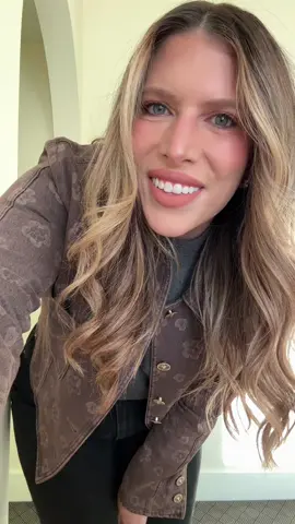 OOTD in wine country: Miu Miu mock neck cashmere, Chanel denim jacket, gap jeans, streets ahead belt, and Hermes boots 🤎🤎 #miumiu #chanel #fallootd #fallstyle #chanelrtw 