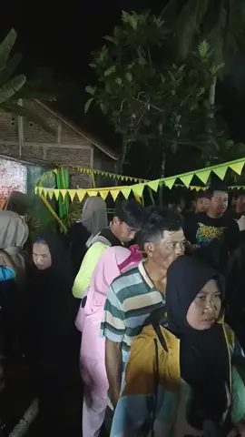 Wahana Ombak Banyu Patah, Pasar Malam Kaliboto, Kec. Bener Sabtu, 11 Oktober 2025#ppppppppppppppppppppp #benerbagiangunung #purwprejojateng #purwprejojateng #fypシ゚ 